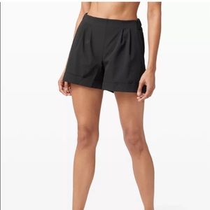 LULULEMON PRACTICAL PLAY SHORT 3.5"